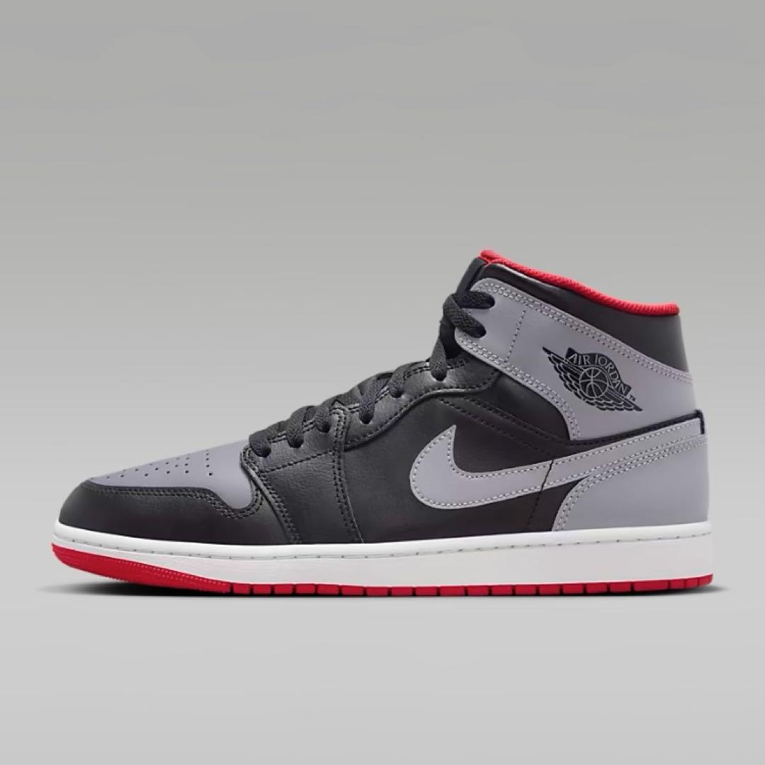 (美品)Nike Air Jordan 1 スニーカー　MID キッズスニーカー