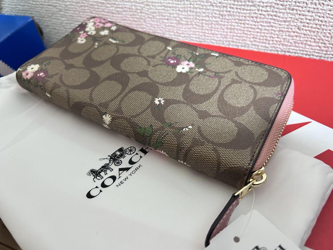 COACH 花　長財布 即日発送　最短30分　完全未使用　プレゼント　レディース