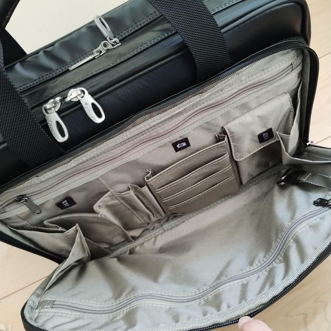 極美品 ２way Pathfinder ビジネスバッグ ブラック 防水加工 鍵付 極美品 2way Pathfinder ビジネスバッグ ブラック 防水加工 鍵付