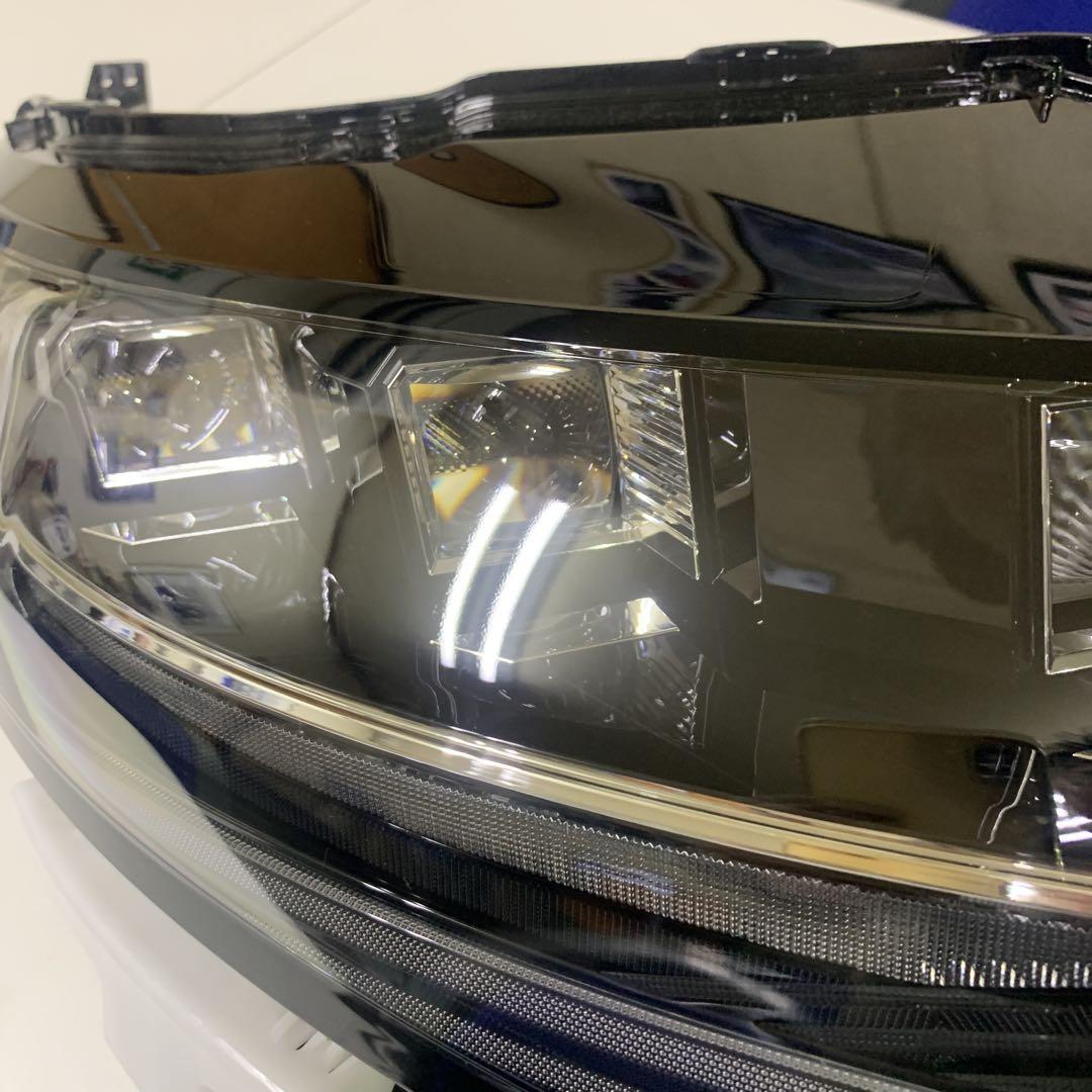 日産サクラ　LED右ヘッドライト