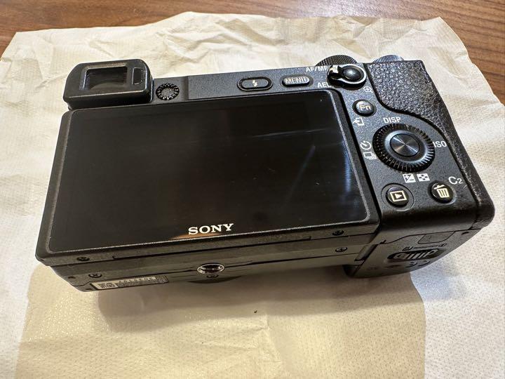 ワ*ン様 SONY α6400 ボディ 美品 バッテリー3個おまけ SONY α6400 ILCE-6400 ブラック ボディのみ バッテリーおま