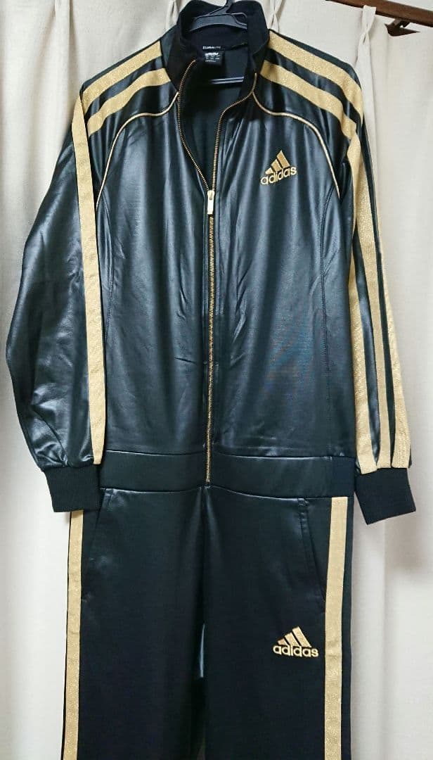 adidas トラックスーツ 黒 金L adidas