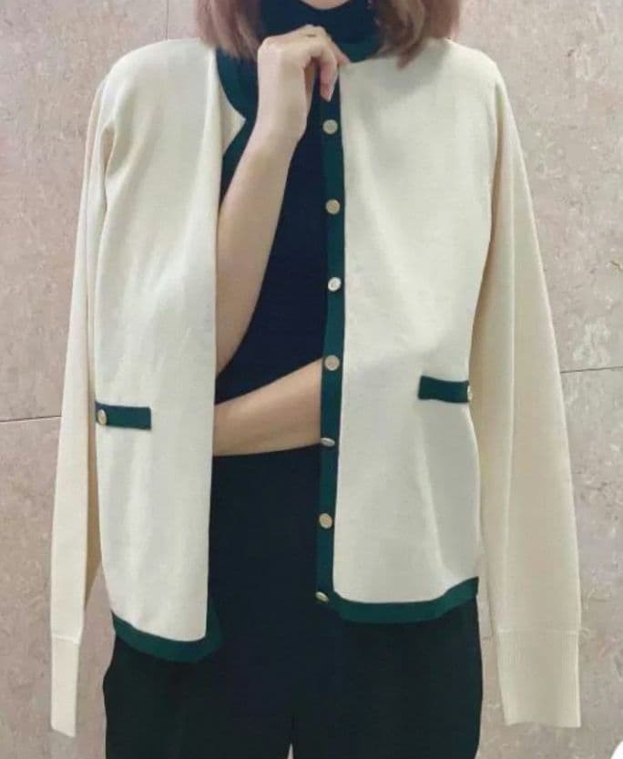 新品 アニュアンス　オリジナルボタンニットカーディガン アイボリー　フリーサイズ