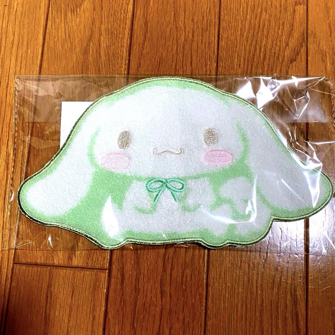 クリニーク シナモロールオリジナルタオルハンカチシナモンロールノベルティ
