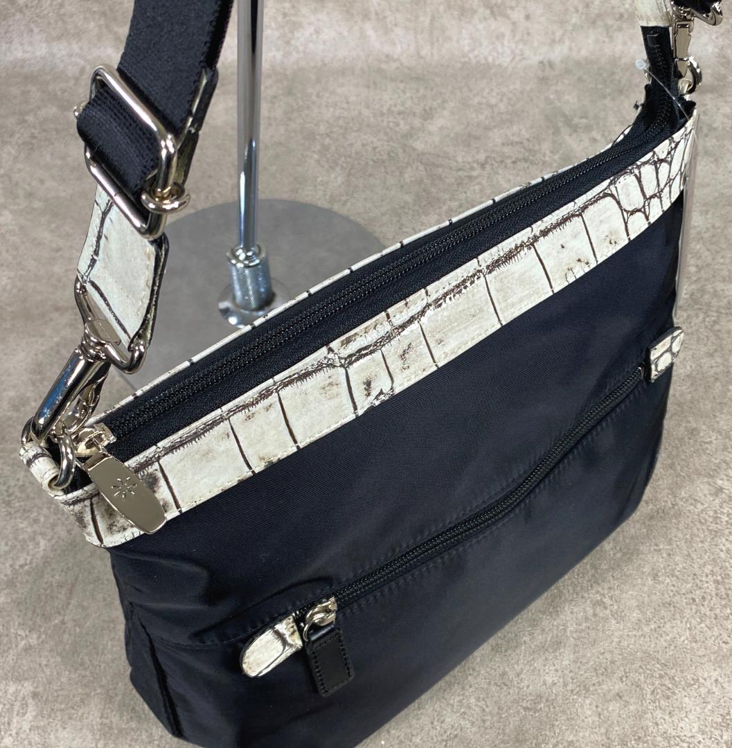 CRESCEND クレッシェンド ナイロン＆エナメル牛革 ショルダー バッグ