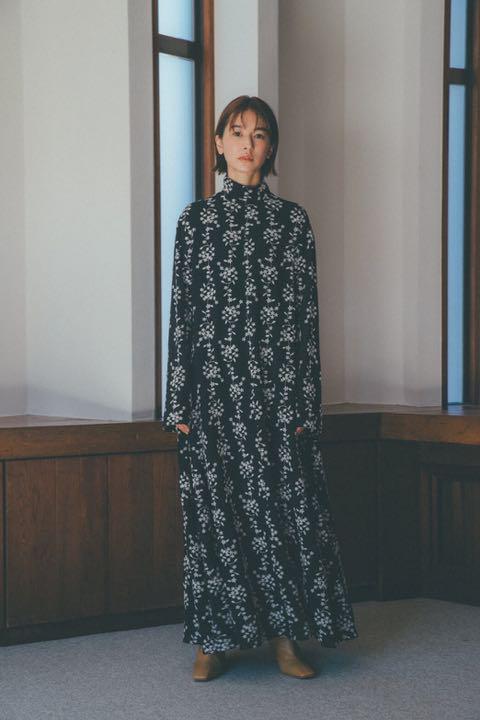 ブラック系,S独特の上品 CLANE STRIPE FLOWER EMBROIDERY ONEPIECE ロングワンピース レディースブラック系S¥15,549-www.christsquare.com ブラック系,S独特の上品 CLANE STRIPE FLOWER EMBROIDERY ONEPIECE ロングワンピース レディースブラック系S¥15,549-www.christsquare.com