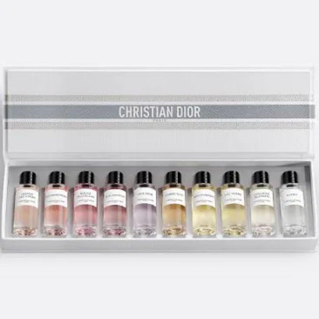 Dior メゾンクリスチャンディオール ミニチュアコレクション 香水　巾着付き メゾン クリスチャン ディオール ミニチュア コレクション