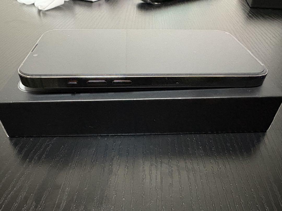 [美品]Apple iPhone13Pro 128GB グラファイト ケース付き
