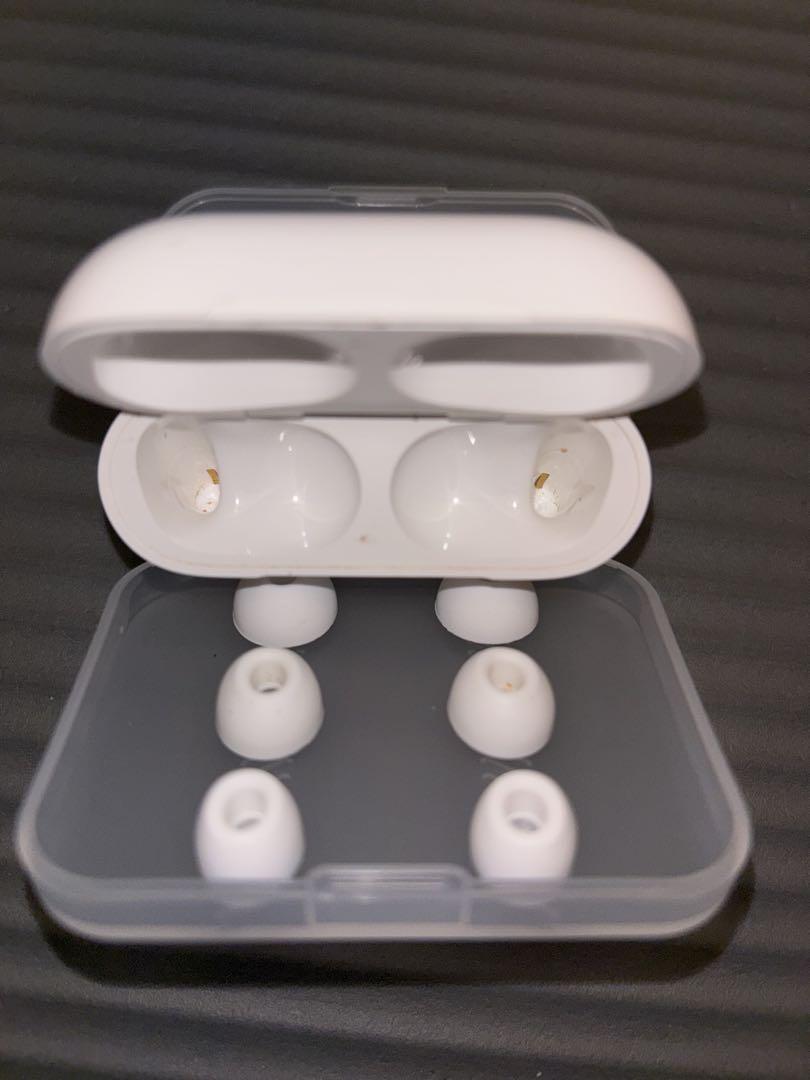 AirPods Pro（第1世代）、ホワイト、充電ケース付きオンライ