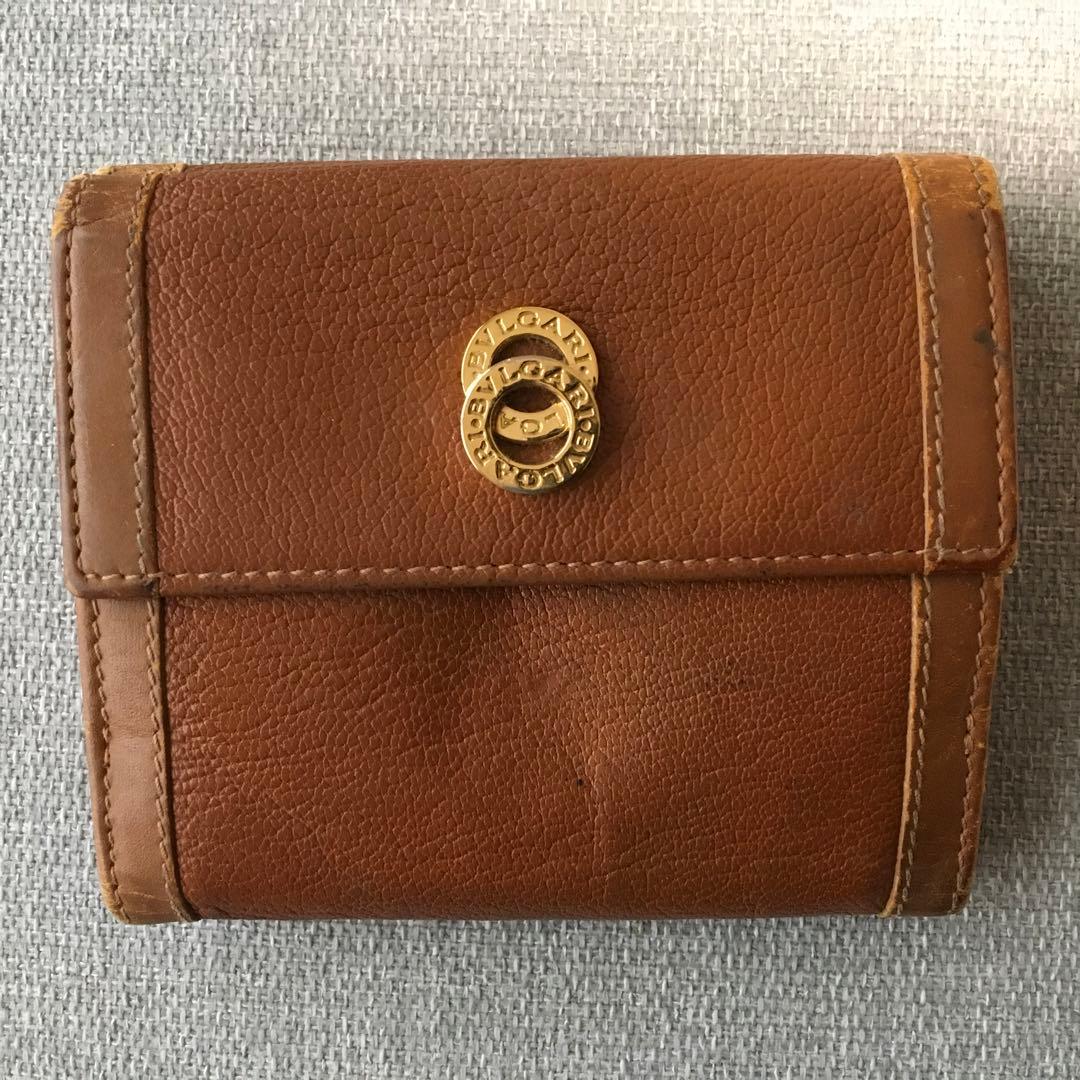 BVLOARI ブラウンレザー 二つ折り財布目立った傷や汚れなし