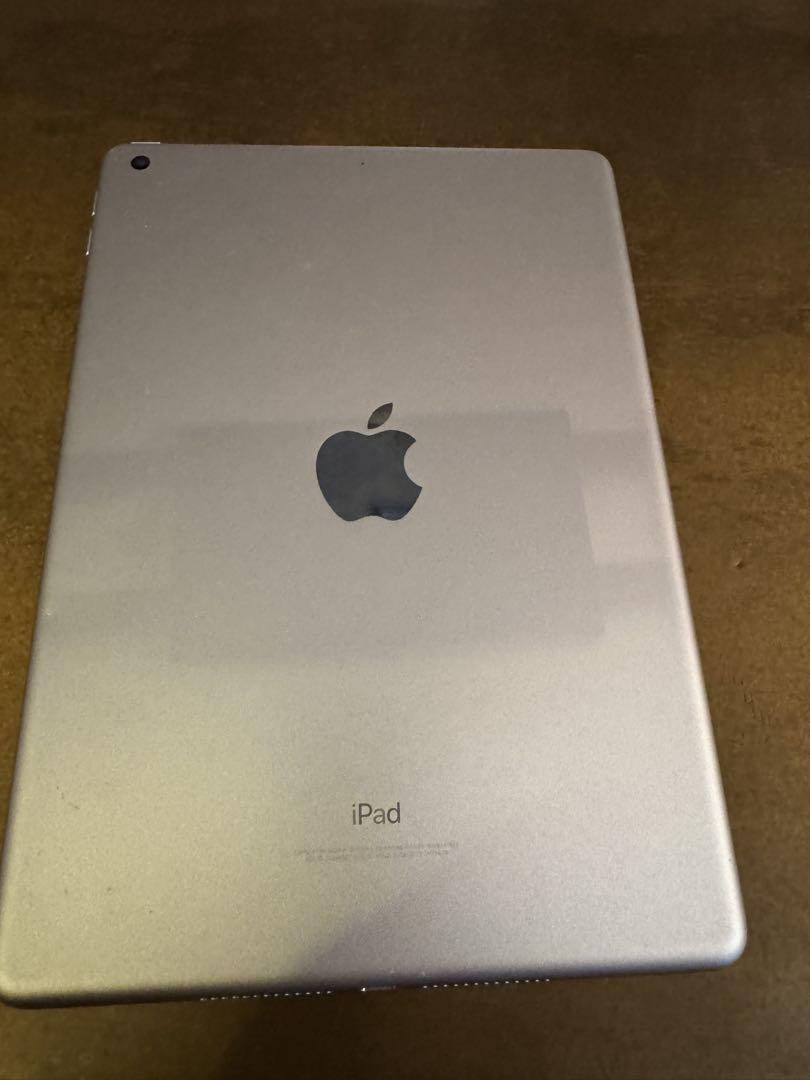 低価格の iPad第5世代 少し難あり 32GB公式 ストア iPad本体