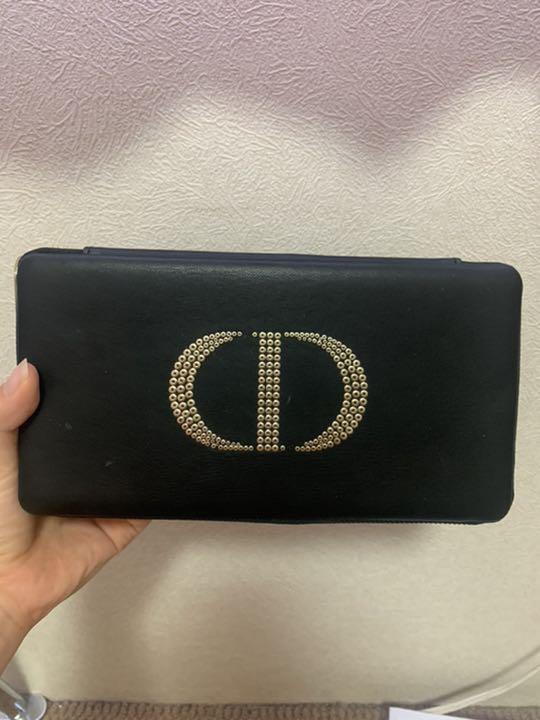 Dior メイクポーチ