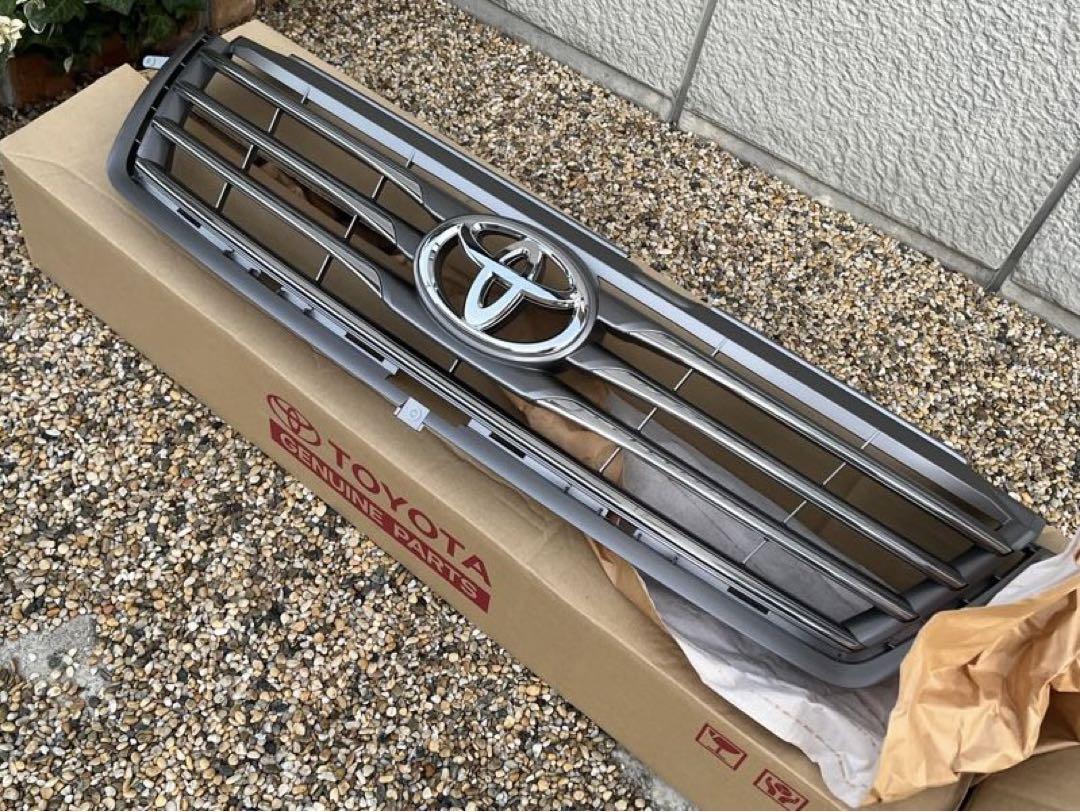 TOYOTA ヴァンガード フロントグリル 純正品