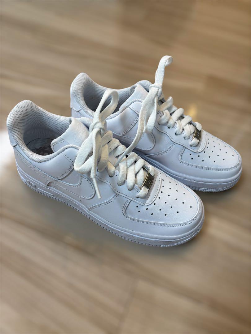 NIKE AIR FORCE 1 '07 ホワイト レディーススニーカー23㎝Ω