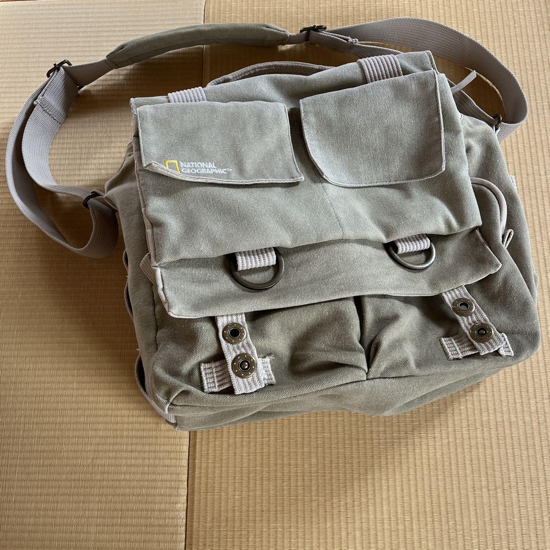 NATIONAL GEOGRAPHIC　カメラバック Amazon.com : National Geographic Shoulder Bag Medium, Camera