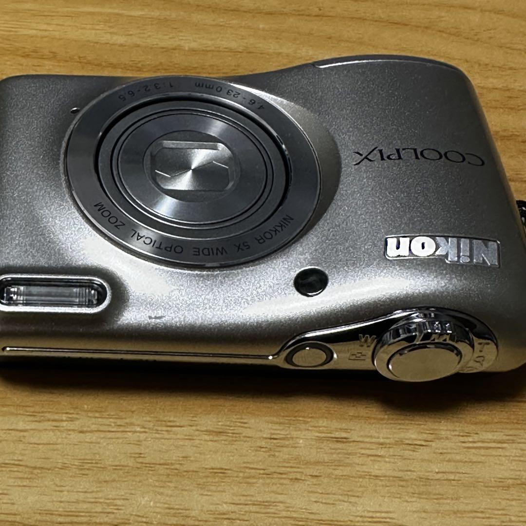 Amazon | Nikon デジタルカメラ COOLPIX L30 5倍ズーム 2005万