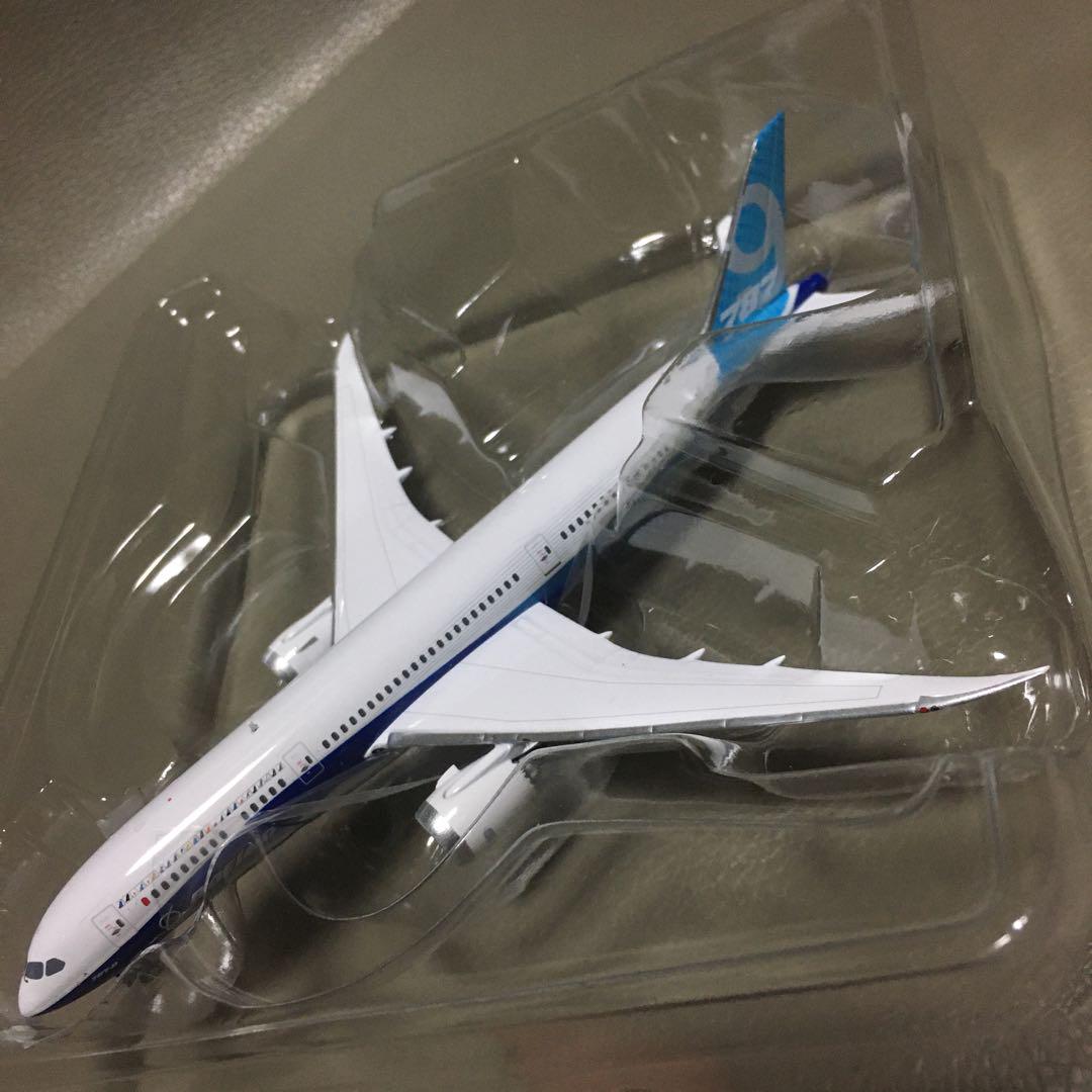 航空機・ヘリコプター B 787-9