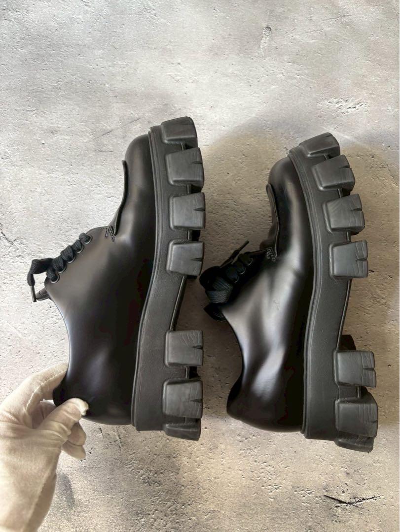 プラダ PRADA　モノリス　ローファー　シューズ