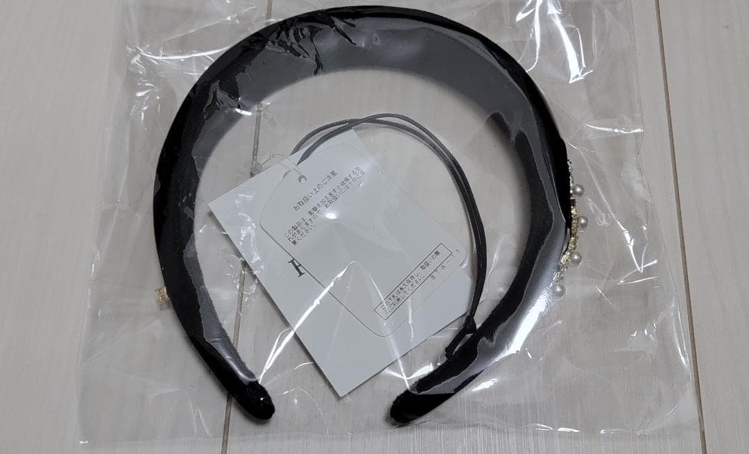 新品 herlipto Velour Stars Headband カチューシャ - ヘア