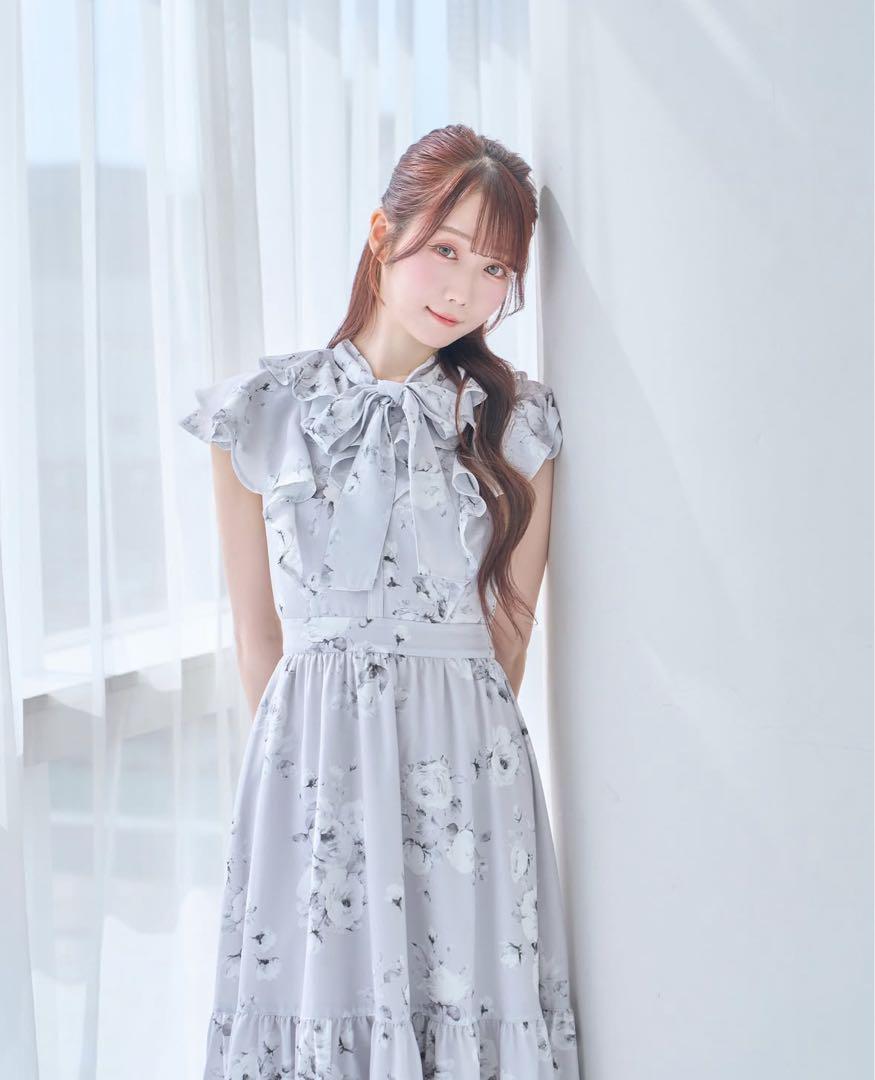 ロゼミューズ Rose print flare dress rose print flare dress – BUNNY APARTMENT