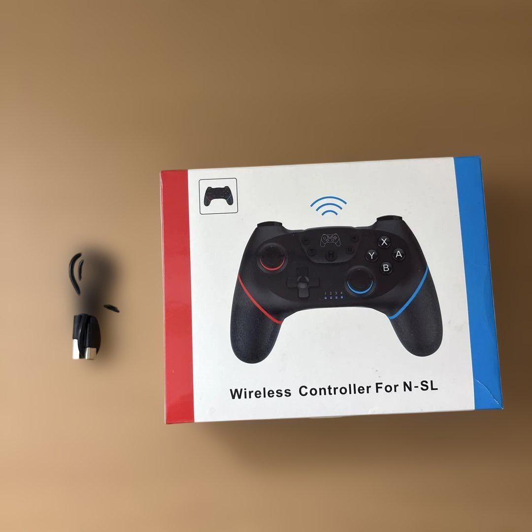ワイヤレスコントローラー、緑と赤のJoy-Con×、黒いJoy-Conグリップ