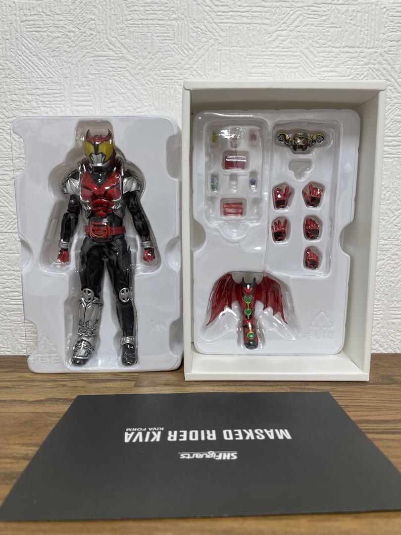 真骨彫　仮面ライダーキバ　キバフォーム