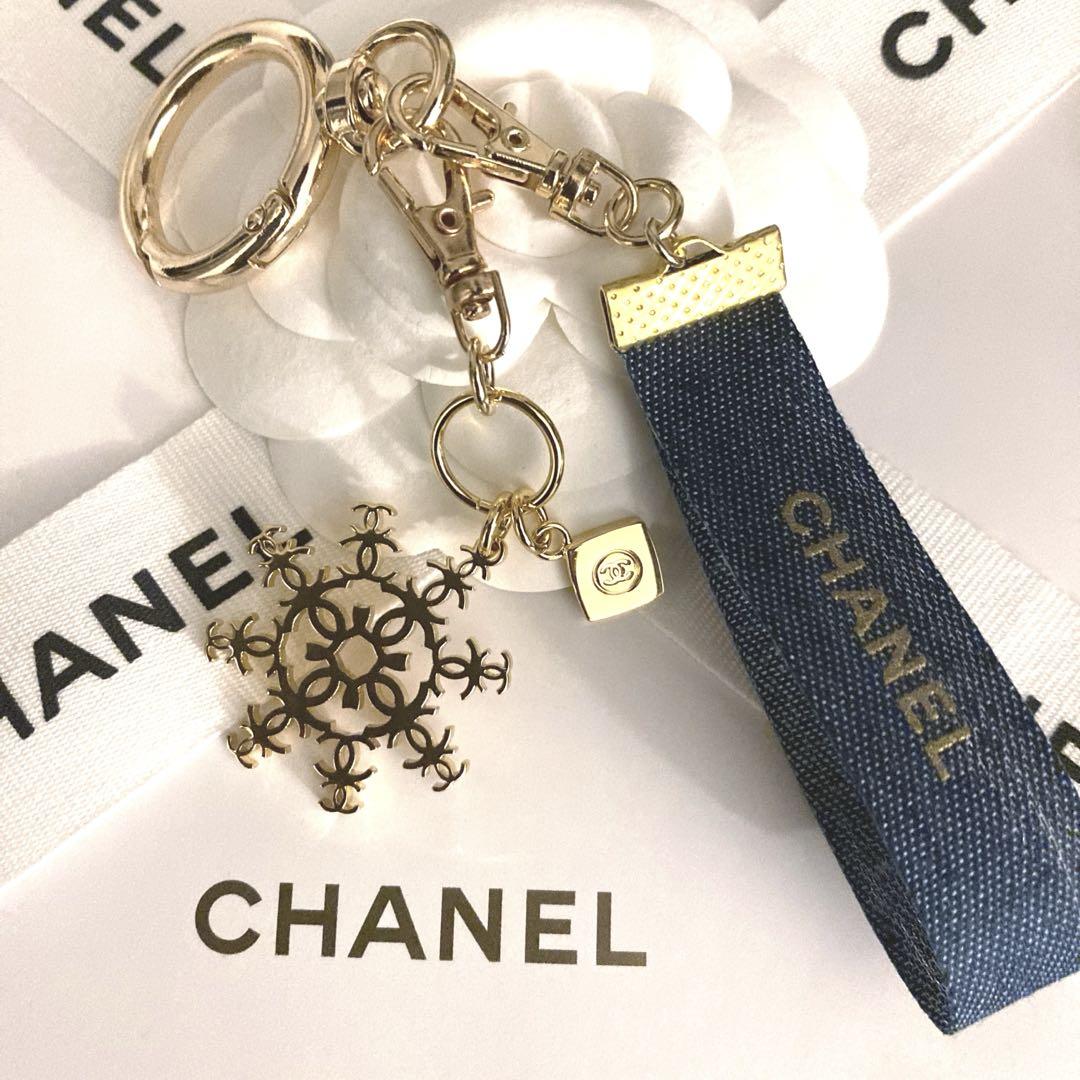 204本！CHANEL限定リボン　CHANELホリデー　CHANELリボン シャネル2024ホリデー限定ノベルティチャーム＆デニム限定リボン