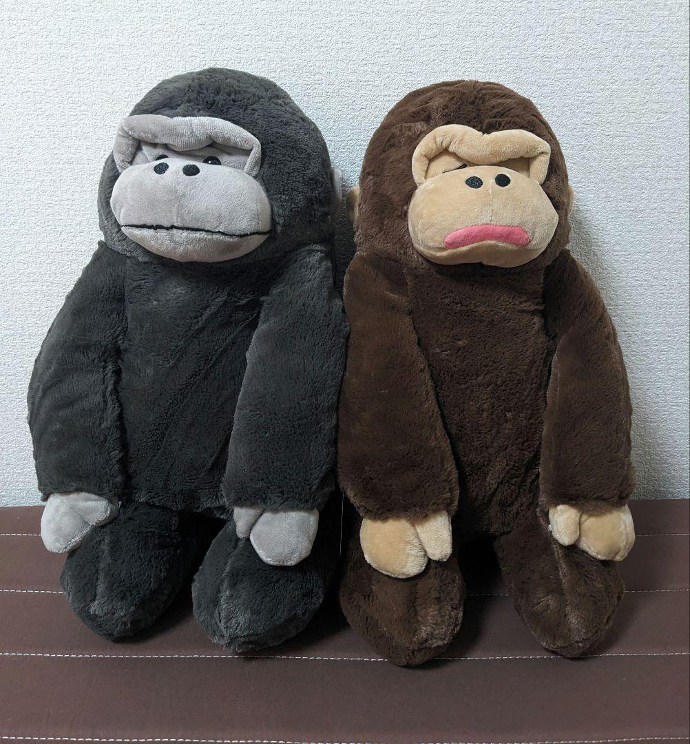 ウホウホゴリラのゴリくん 正座 ウルトラBIGぬいぐるみ 〈全2種