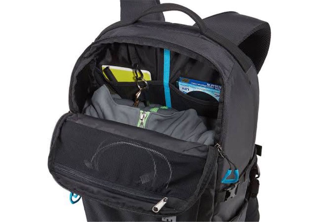 THULE カメラバッグAspect DSLR Backpack