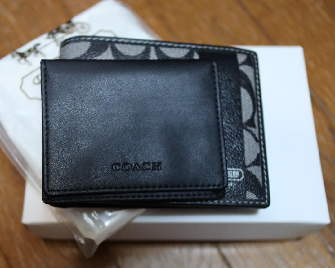 美品　COACH　コーチ　二つ折　財布（パスケース付き）