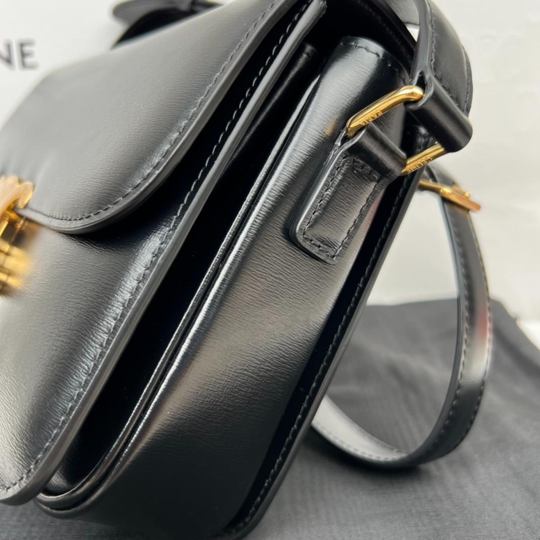 CÉLINE ブラックレザーショルダーバッグ CELINE ブラックレザーショルダーバッグ - メルカリ