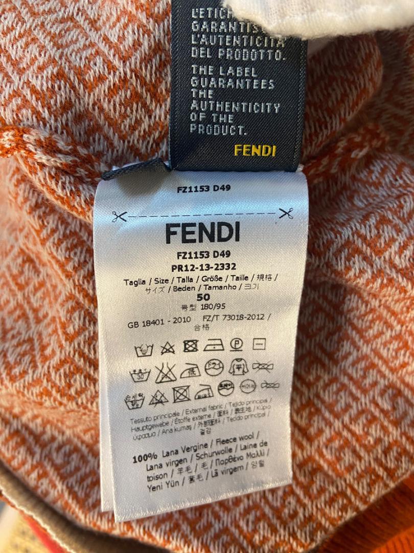【FENDI】フェンディ　カーディガン　Lサイズ