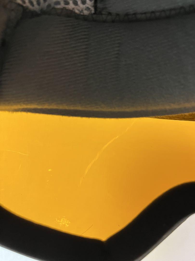 SALOMON  GROM VISOR ジュニアヘルメット　バイザー付き