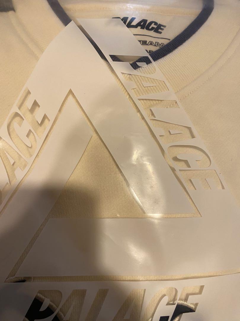 トップス Palace Star Script Crew \"Soft White\"