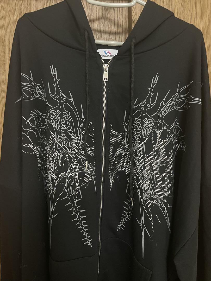 新品・未使用 ヴォルカン＆アフロダイティ 黒パーカー L