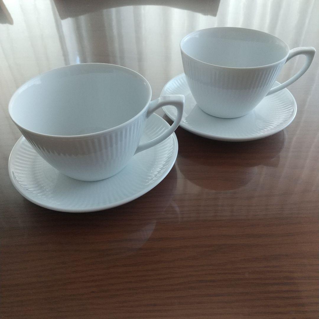 ロイヤルコペンハーゲン ホワイトフルーテッド カップ&ソーサー ペア
