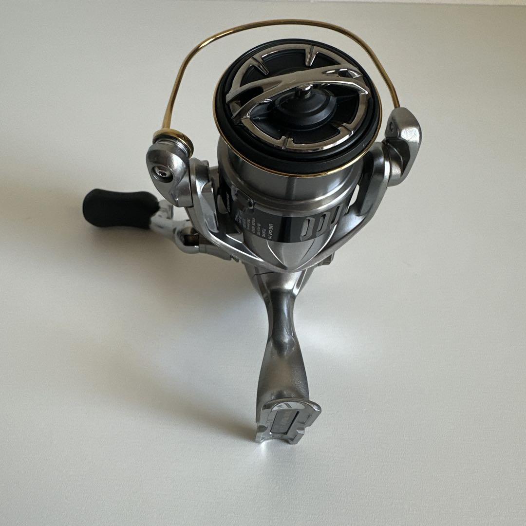 シマノ15 ツインパワー 2500S 中古美品