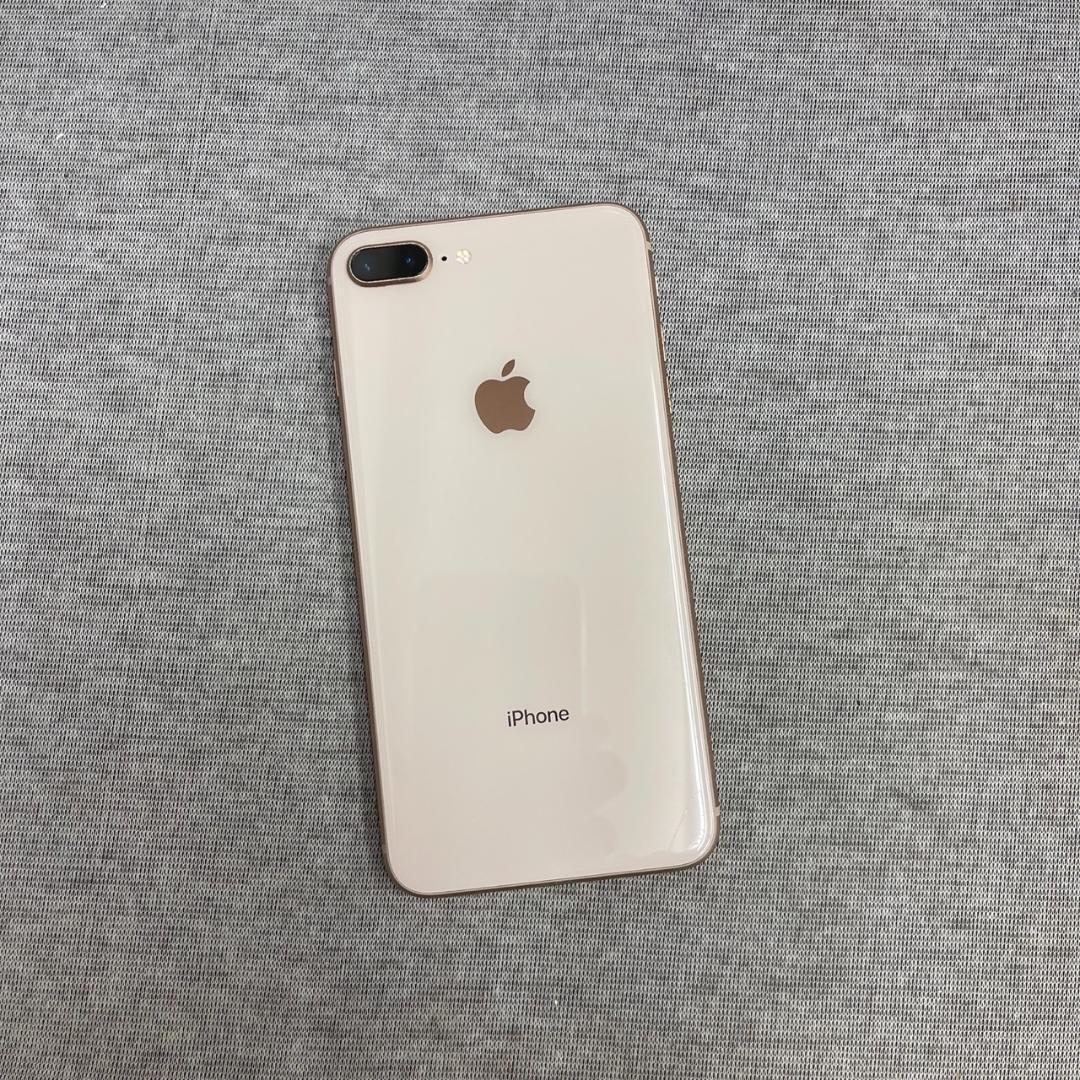 iPhone 8Plus 64GB AppleSIMフリー 送料無料
