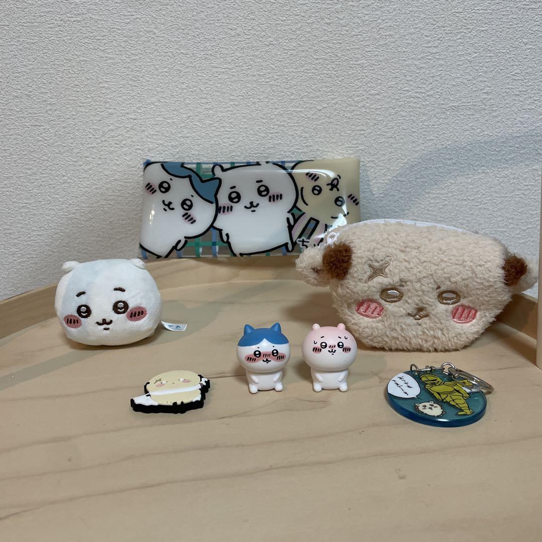 ちいかわ ポーチとぬいぐるみフィギュア7個セット - メルカリ