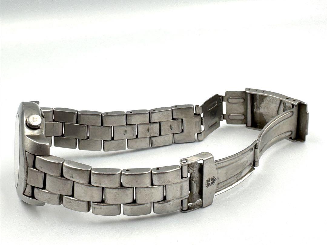 VICTORINOX SWISS ARMY クォーツ腕時計 A3682