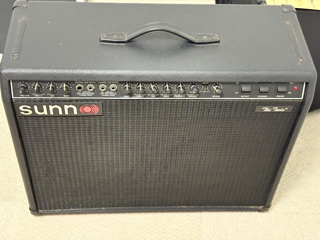 SUNN / THE TWIN fender