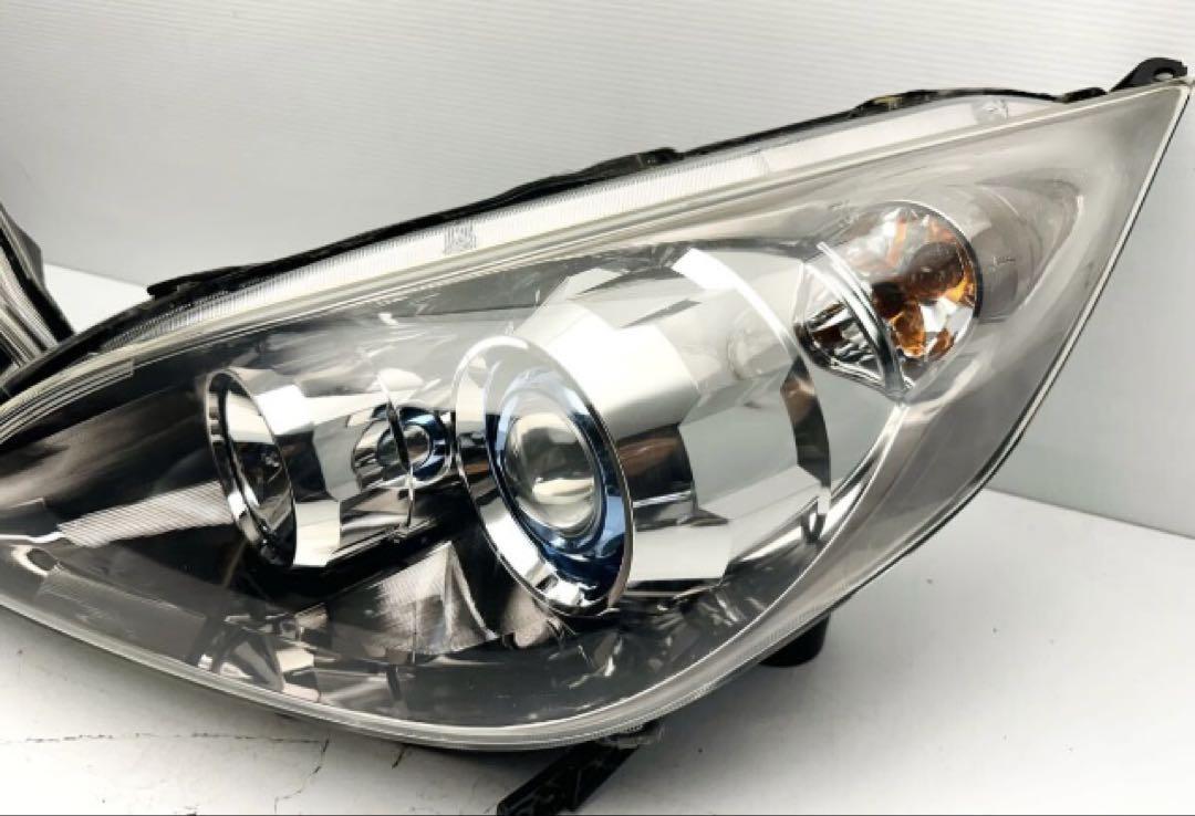 美品 ホンダ ステップワゴン RG1 ヘッドライト KOITO100-22594