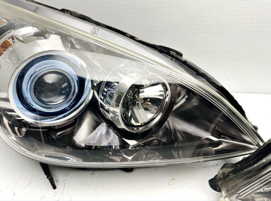 美品 ホンダ ステップワゴン RG1 ヘッドライト KOITO100-22594