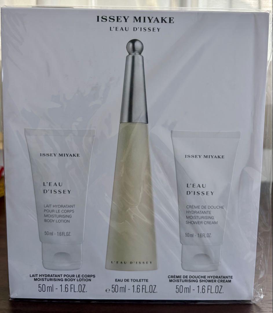 ISSEY MIYAKE L'EAU D'ISSEY セット　箱なし　新品未使用 ISSEY MIYAKE L'Eau d'Issey 限定ギフトセット - メルカリ