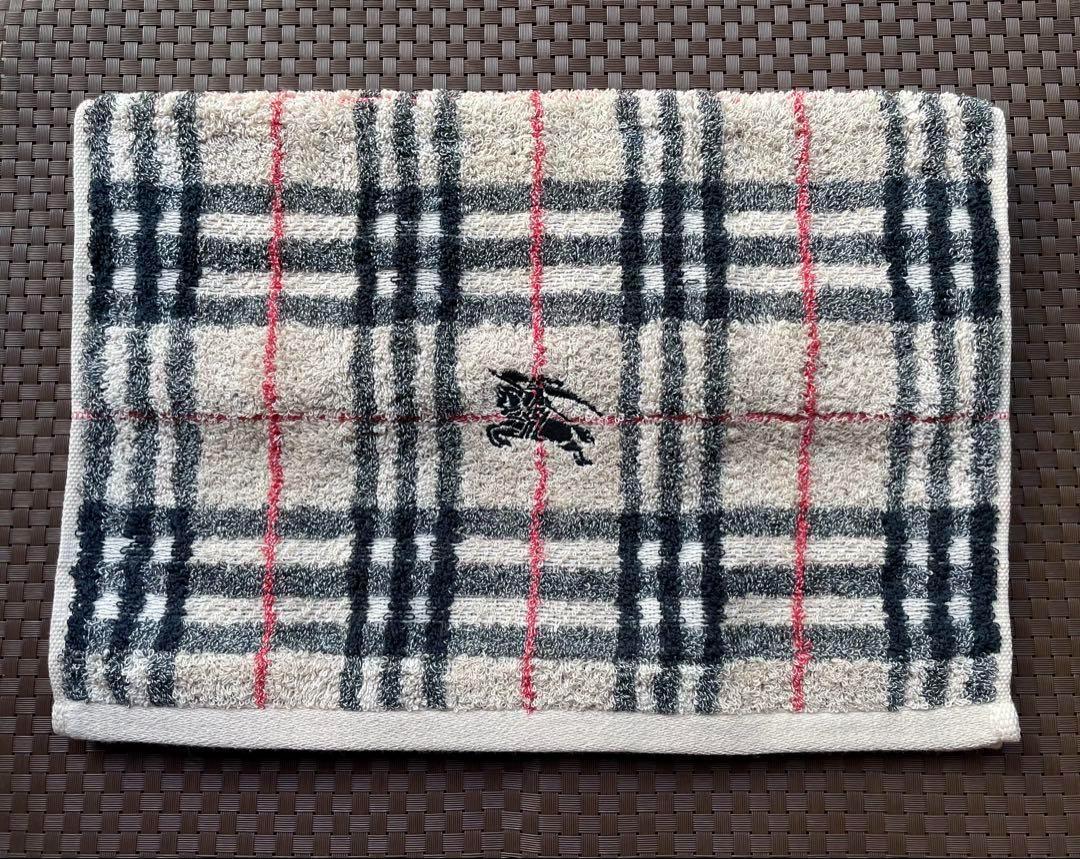 バーバリー BURBERRY フェイスタオル ノバチェック【新品】 - メルカリ