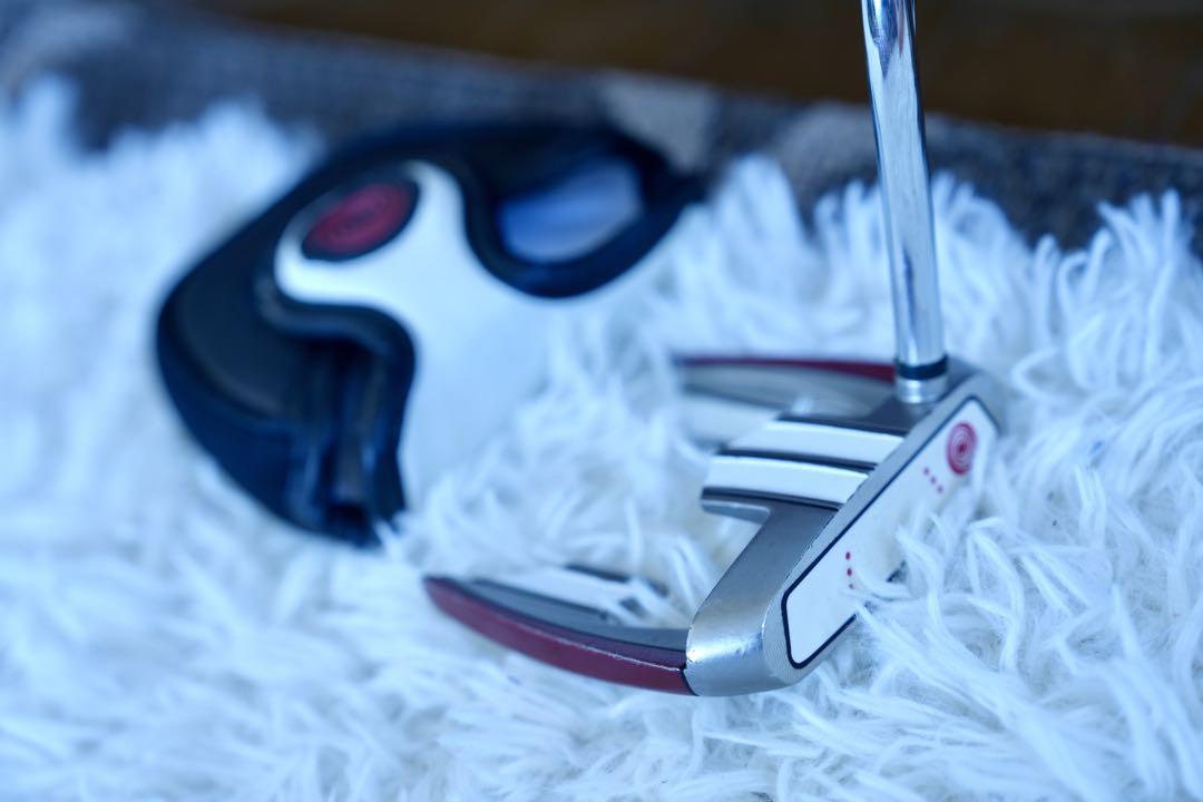 GW価格　ODEYSSEY WHITE HOT XG TERON カバー付