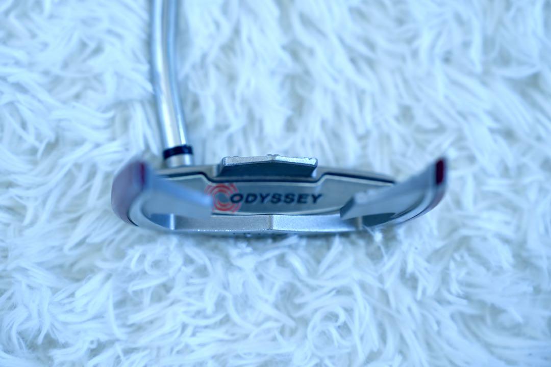 GW価格　ODEYSSEY WHITE HOT XG TERON カバー付