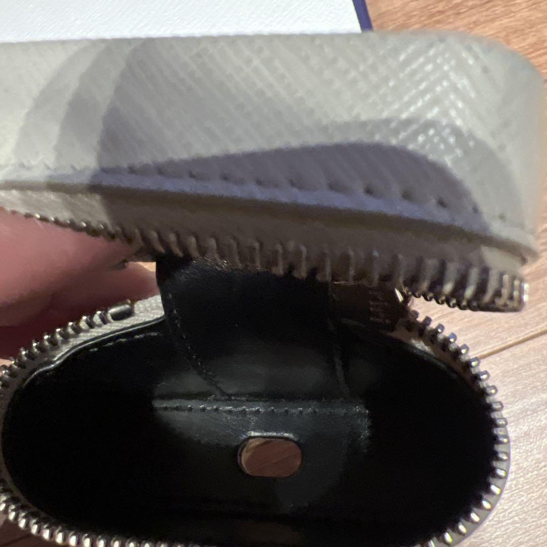 PRADA ホワイトレザー Airpodsケース