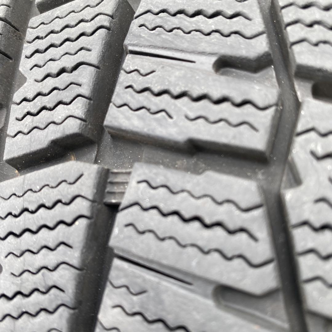 中古溝有りダンロップ215/45R17 2022年製スタッドレスセット