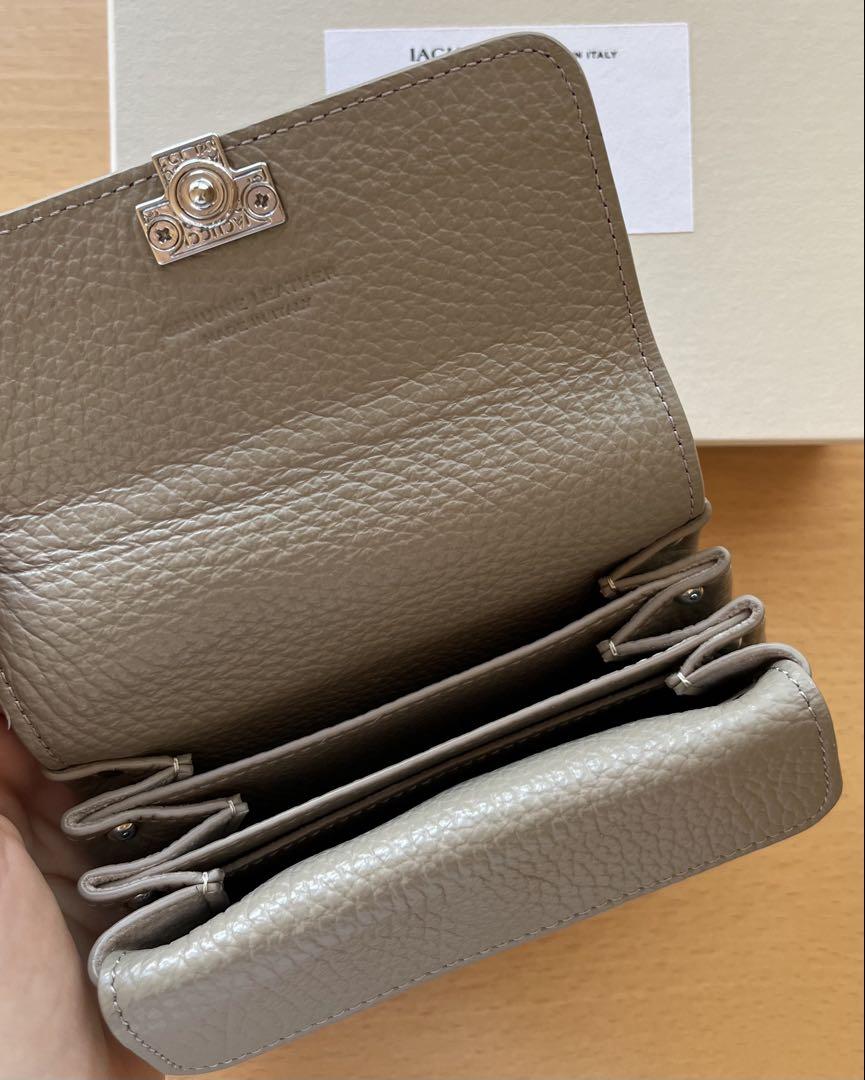 未使用品 IACUCCI アバウォレット サンドベージュ
